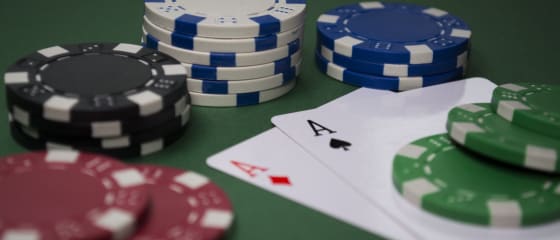 Caribbean Stud pokerio šansai ir tikimybės